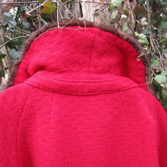 vintage 1960s Rothmoor red wool coat with mink collar, Mary Tyler Moore, b 40 - Picture 7 of 11
